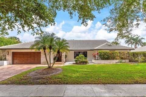 264 Deer Creek Woodlake Circle, Deerfield Beach, FL 33442