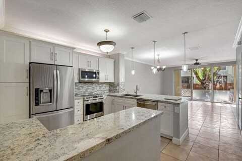 9784 Porta Leona Lane, Boynton Beach, FL 33472