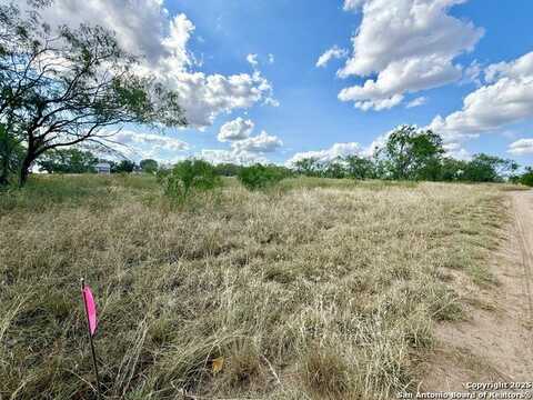 19672 Ballard Rd., Elmendorf, TX 78112