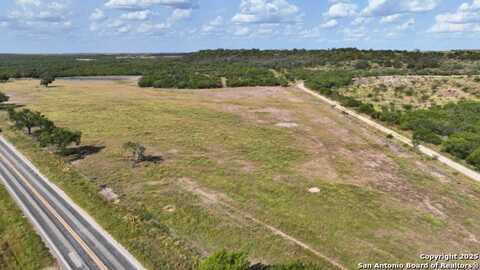 32 Ac Fm 791, Falls City, TX 78113