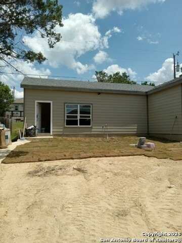 324 Ridgerock Dr, Canyon Lake, TX 78133