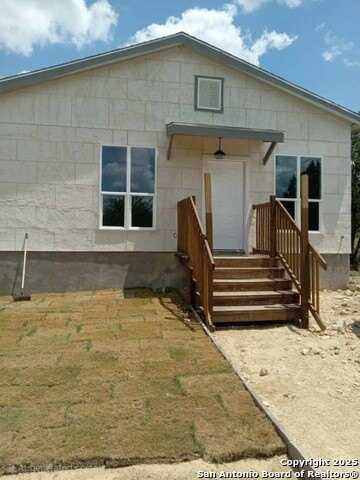 324 Ridgerock Dr, Canyon Lake, TX 78133