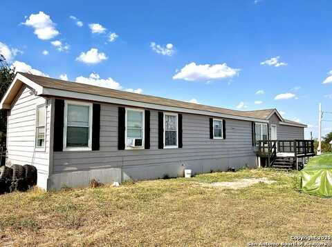 18707 County Road 5736, Castroville, TX 78009