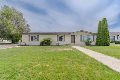612 N Shamrock Rd, Veradale, WA 99037