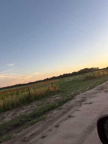 0000 NE 50th Street, Pratt, KS 67124