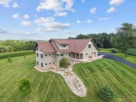 16195 Coy Lane, Viola, WI 54664