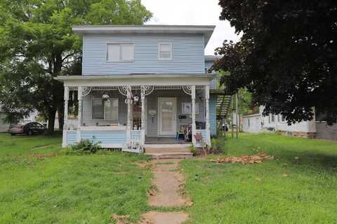607 Superior Avenue, Tomah, WI 54660