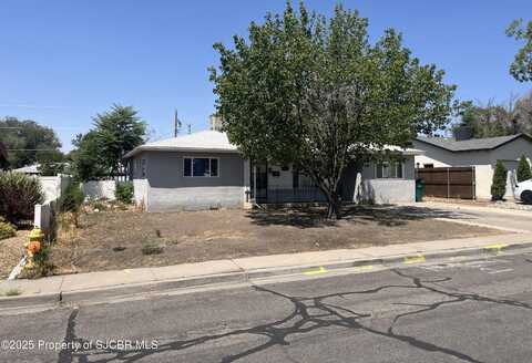 2103 N COCHITI Avenue, Farmington, NM 87401