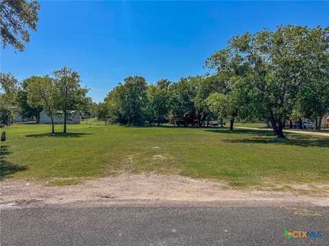 606 S Lovers Lane, Gatesville, TX 76528