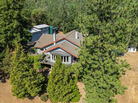 9302 Yank Gulch Road, Talent, OR 97540