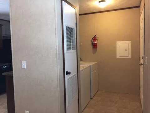 201 Monroe Dr, Davison, MI 48423