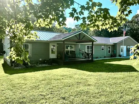 1149 Poes Run Road, Londonderry, OH 45647