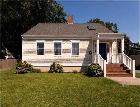 9 Rosita Avenue, Bristol, RI 02809