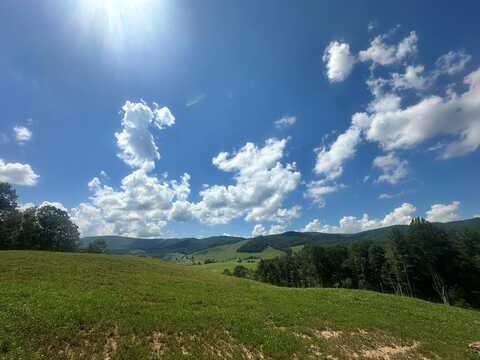 279 Mount Zion Road, Elk Creek, VA 24326