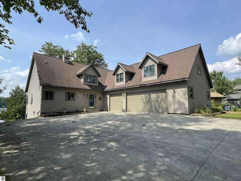 5685 Shirley Ann Drive, Harrison, MI 48625