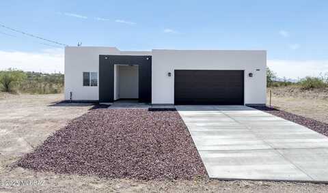 219 Calle Ranaculo, Rio Rico, AZ 85648