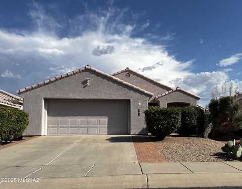 333 W Continental Vista Place, Green Valley, AZ 85614