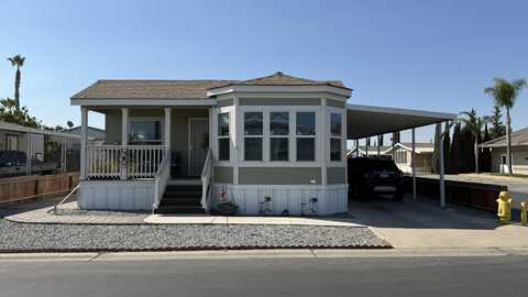 900 900 Rankin Avenue E, Tulare, CA 93274