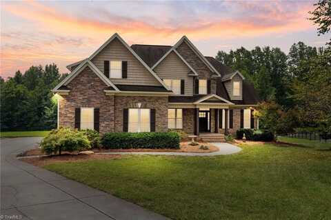 7291 Henson Forest Drive, Summerfield, NC 27358