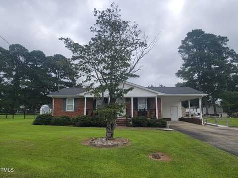 301 S Isabella Street, Coats, NC 27521
