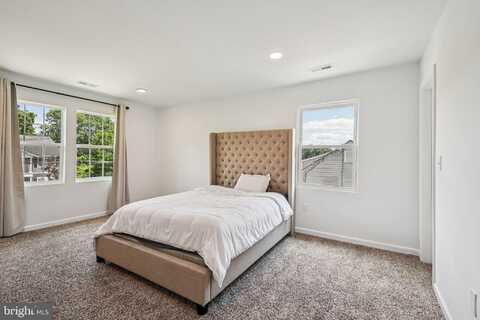 6715 WESTCOTT ROAD, FALLS CHURCH, VA 22042