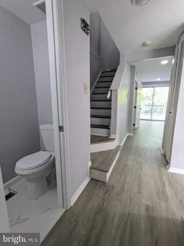 70 DORCHESTER CIRCLE, MARLTON, NJ 08053