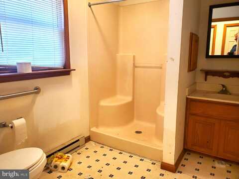 21627 S DUPONT HIGHWAY, GREENWOOD, DE 19950