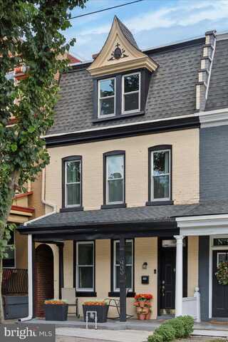909 E ORANGE STREET, LANCASTER, PA 17602