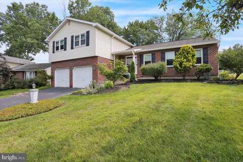 205 FAIRWAY DRIVE, READING, PA 19606