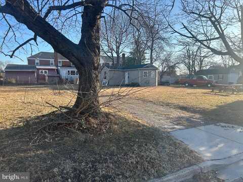 51 E GRIFFITH STREET, PENNS GROVE, NJ 08069