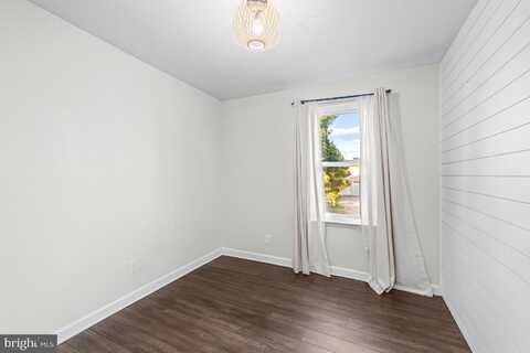 569 SHERRY DRIVE, RUNNEMEDE, NJ 08078