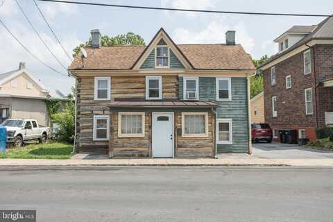 131 S MASSANUTTEN STREET, STRASBURG, VA 22657