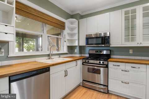 1211 N GEORGE STREET, YORK, PA 17404