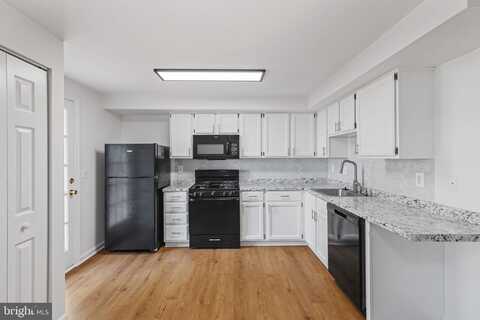 5705 CROATAN COURT, CENTREVILLE, VA 20120