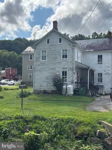 13 MAUL AVENUE, FELTON, PA 17322