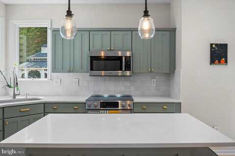 4060 LOVING DRIVE, DUNKIRK, MD 20754