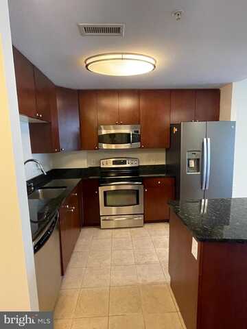 155 POTOMAC PASSAGE, National, MD 20745