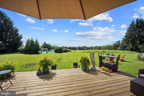 215 E DARK HOLLOW ROAD, PIPERSVILLE, PA 18947