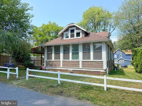 13579 SUMMIT AVENUE, BLUE RIDGE SUMMIT, PA 17214
