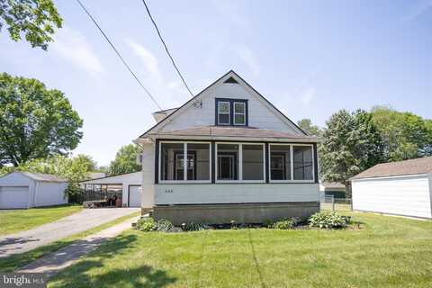 1080 BUTTONWOOD AVENUE, BENSALEM, PA 19020