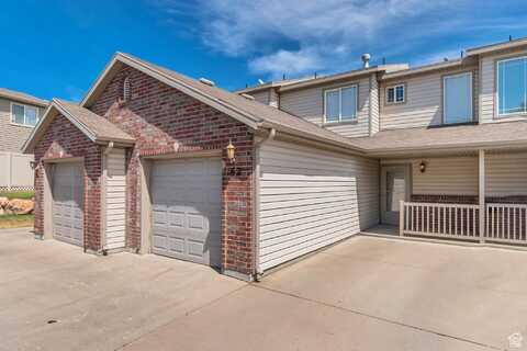 652 W 800 N, Clinton, UT 84015
