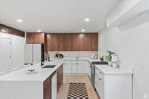 3551 S 950 E, Bountiful, UT 84010