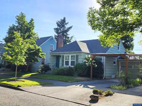 1895 18th St NE, Salem, OR 97301