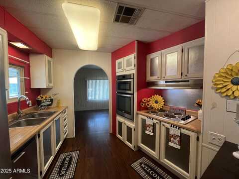 6960 W PEORIA Avenue, Peoria, AZ 85345