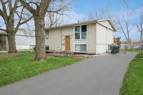 350 E. Tulip Drive, Glenwood, IL 60425