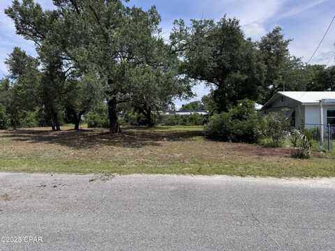 18 Wood Avenue, Panama City, FL 32404