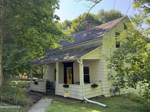 38 Wesleyan St, North Adams, MA 01247