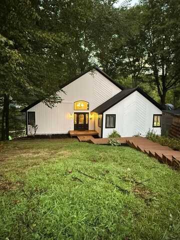 535 Green Acre Circle, Howard, OH 43028