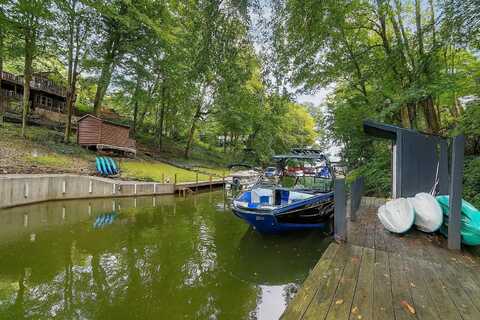 535 Green Acre Circle, Howard, OH 43028