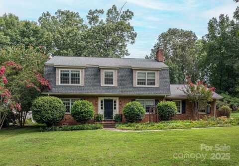 1185 18th Avenue NE, Hickory, NC 28601